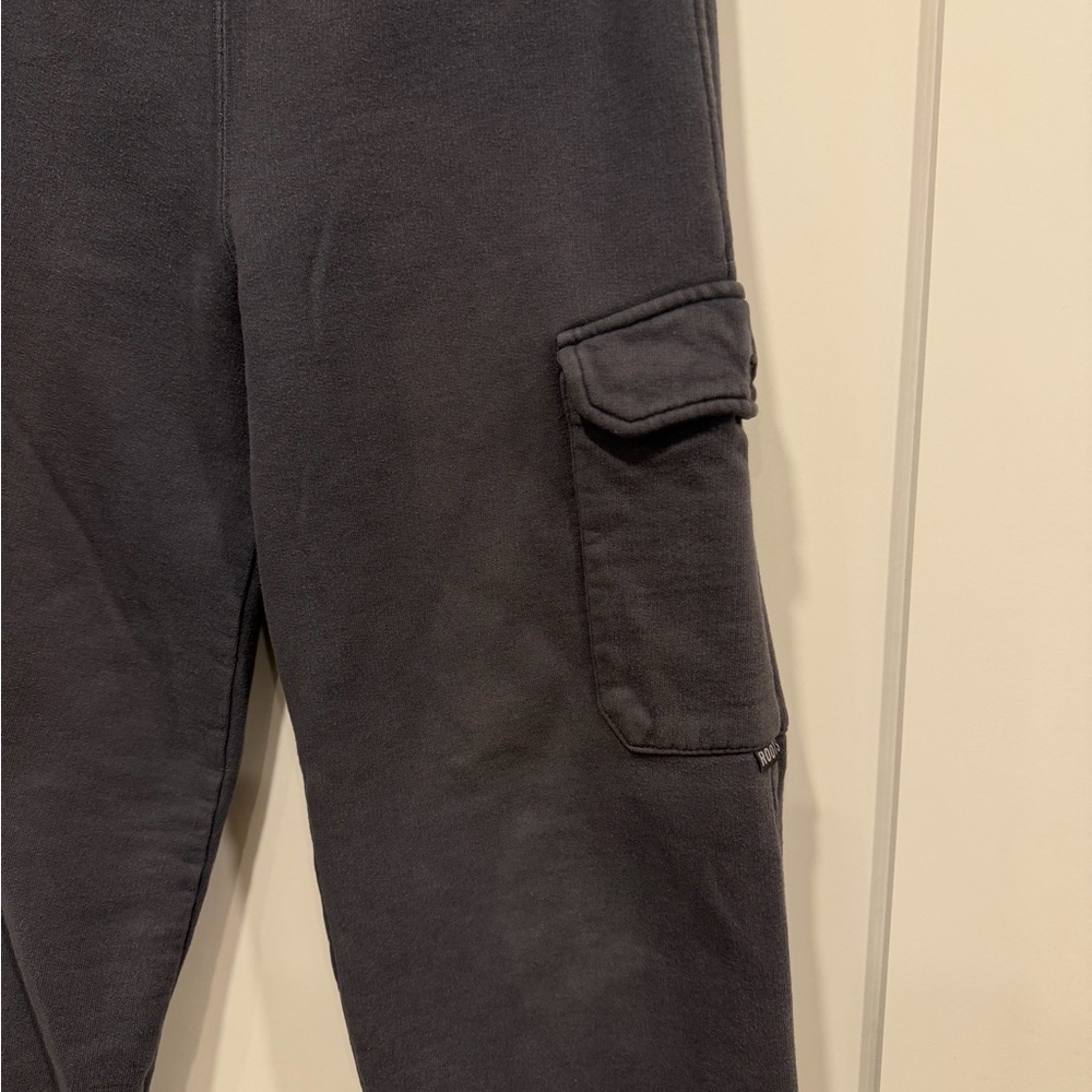Roots Dark Gray Cargo Sweat Pants for Boys - Picture 4 of 14